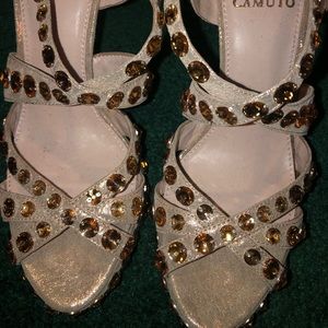 Vince Camuto sandal pumps!